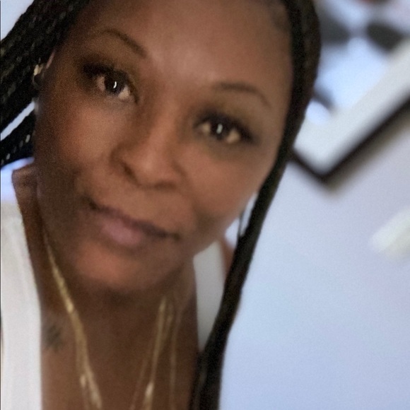 Meet your Posher, Tyra - Picture 1 of 1